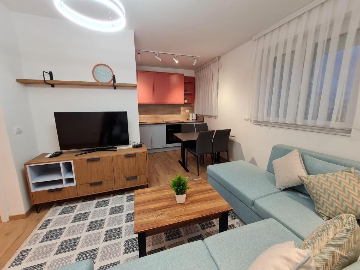 Rita Apartment Gjakova エクステリア 写真