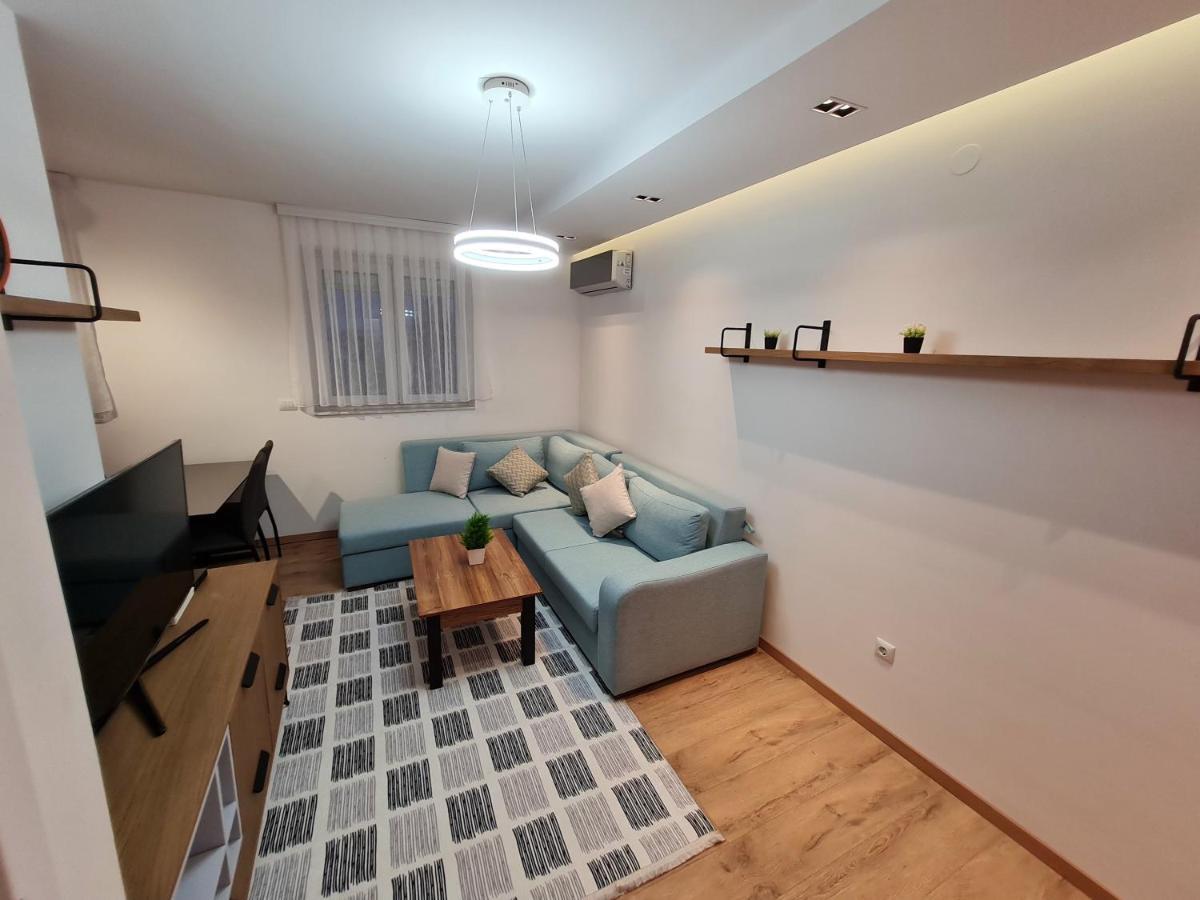 Rita Apartment Gjakova エクステリア 写真